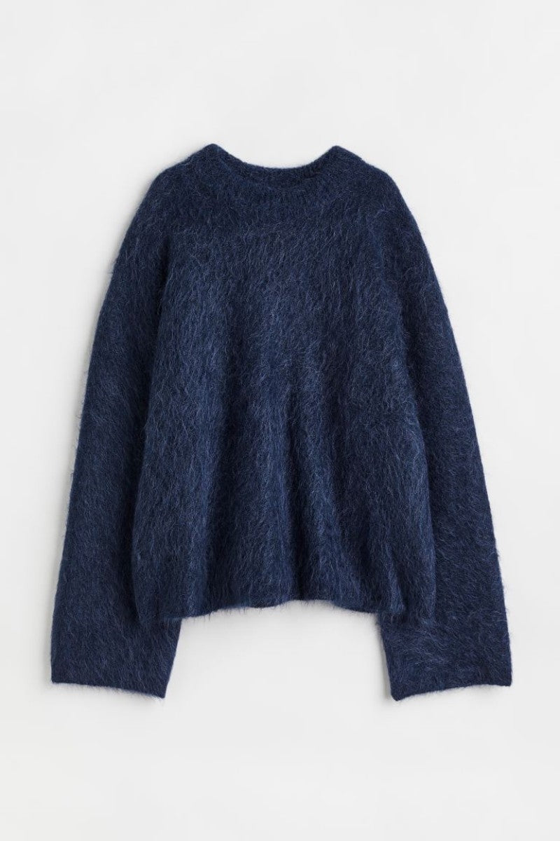 Round Neck Solid Fleece Sweater