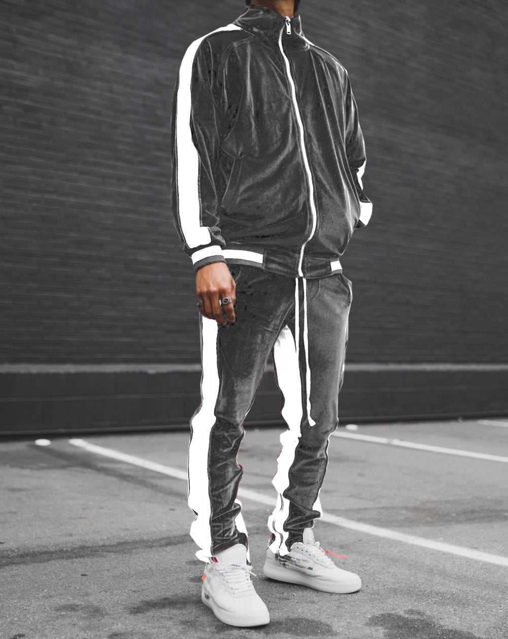 Contrast Gold Velvet Menswear Suit