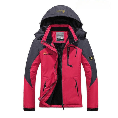 Outdoor Couple Charge Clothes