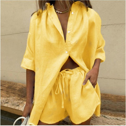 Lengvas kasdienis kostiumas su vienaeiliu užsegimu